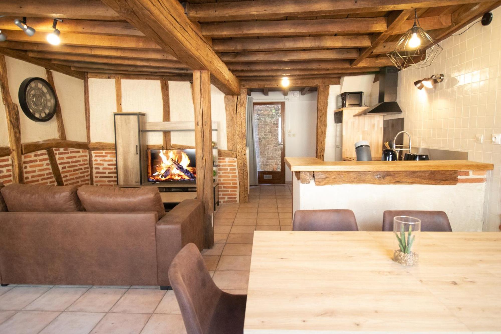 Les Tonics Apartment *